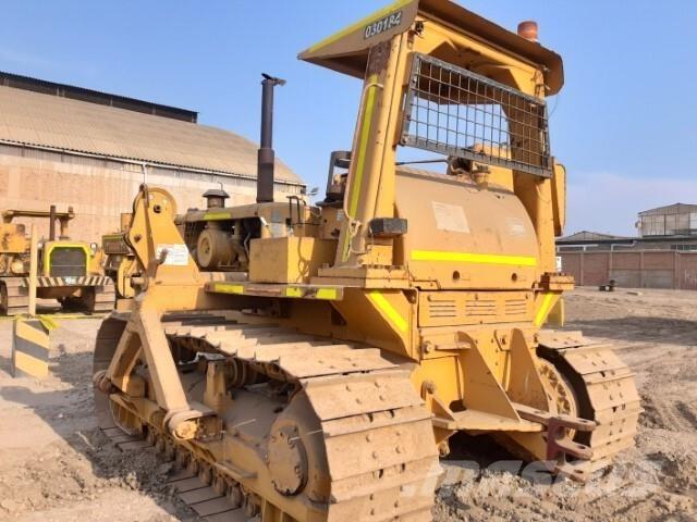 CAT 572E Cauruļvadu buldozeri