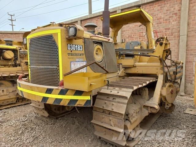 CAT 572E Cauruļvadu buldozeri