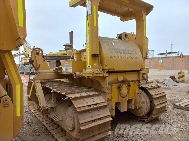 CAT 572F Cauruļvadu buldozeri