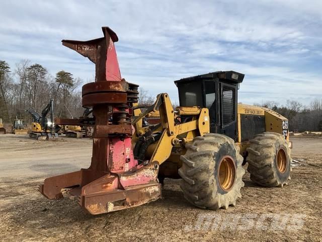 CAT 573 Zaru savācēji