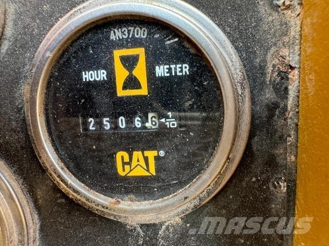 CAT 583H Cauruļvadu buldozeri