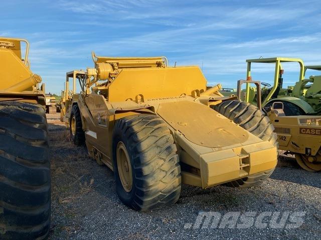 CAT 613B Skrēperi