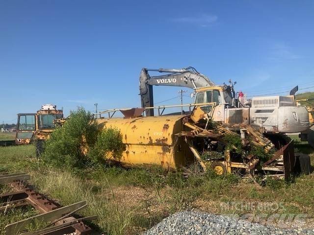 CAT 613C Ūdens mašīnas