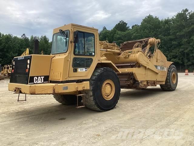 CAT 615C Skrēperi