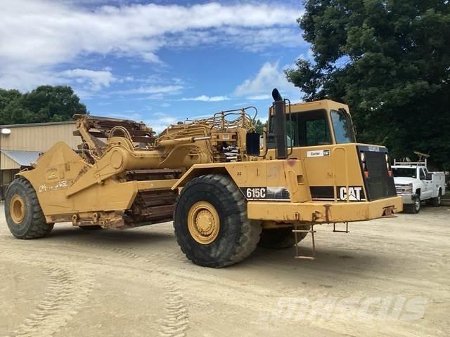 CAT 615C Skrēperi