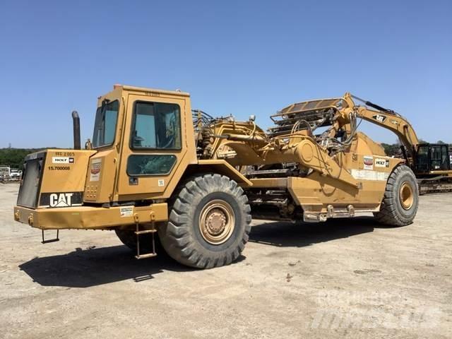 CAT 615C Skrēperi