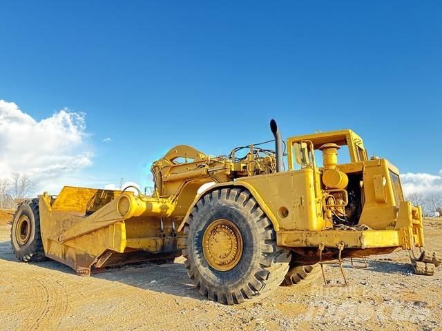 CAT 621B Skrēperi