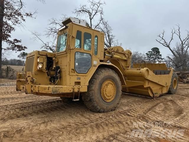 CAT 621BMI Skrēperi