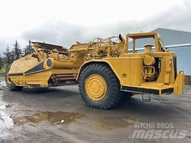 CAT 623B Skrēperi