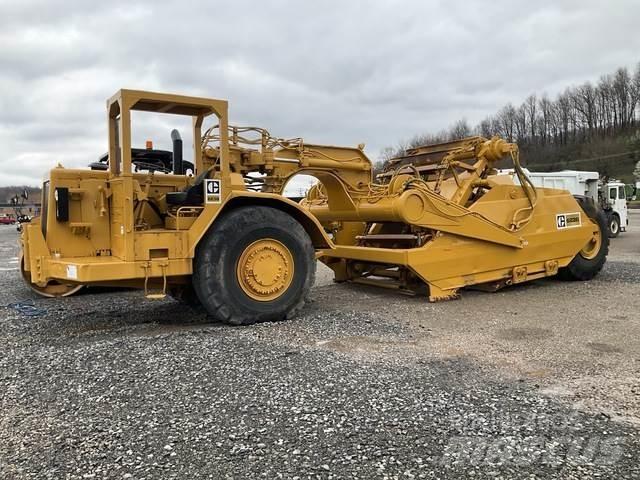 CAT 623B Skrēperi