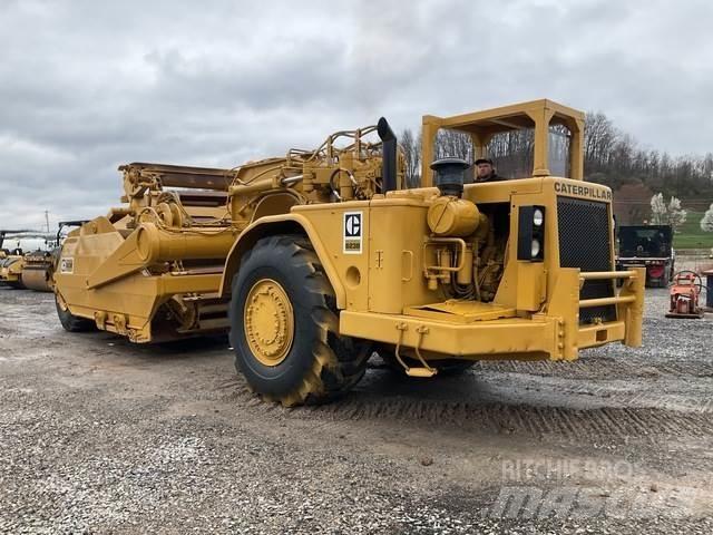 CAT 623B Skrēperi