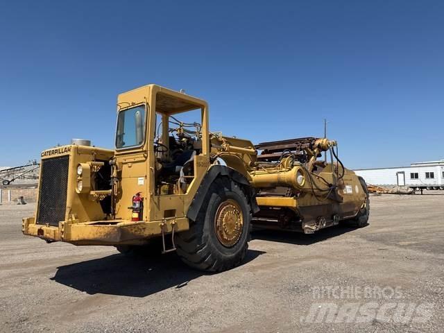 CAT 623B Skrēperi