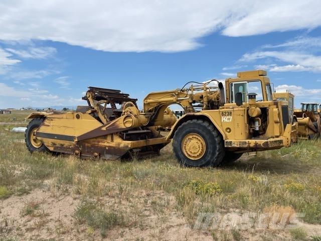CAT 623B Skrēperi