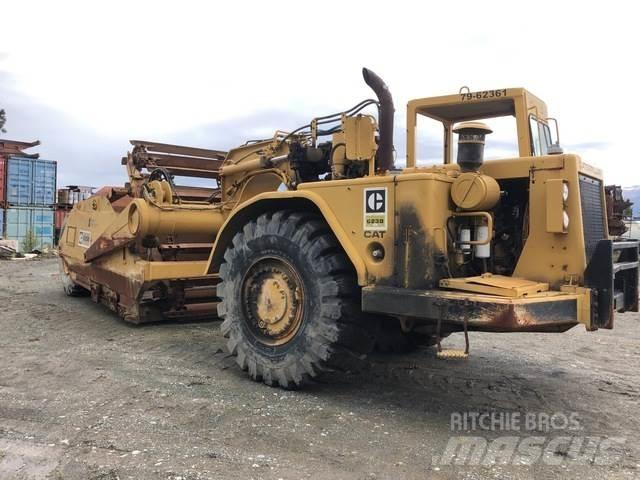 CAT 623B Skrēperi