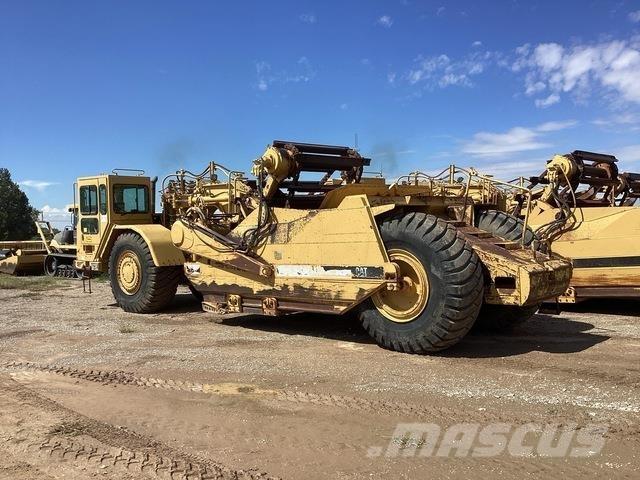 CAT 623F Skrēperi