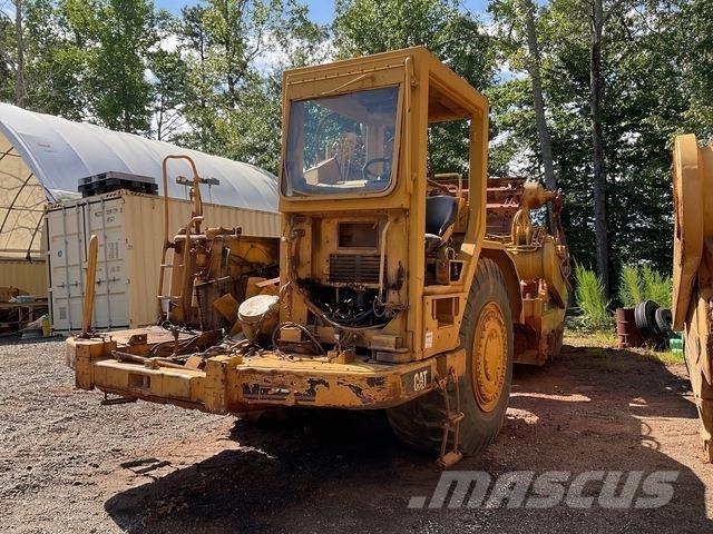 CAT 623F Skrēperi