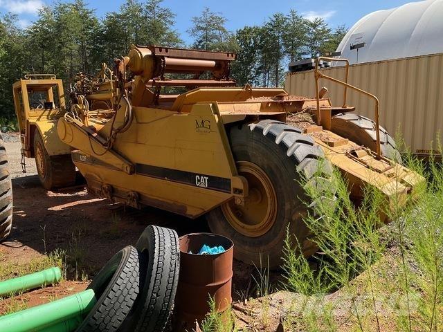 CAT 623F Skrēperi