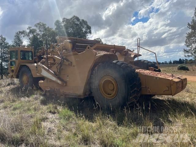 CAT 623G Skrēperi