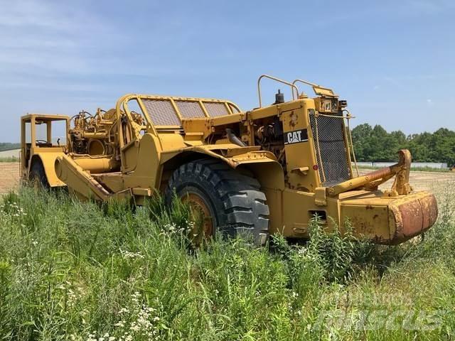 CAT 627E Skrēperi