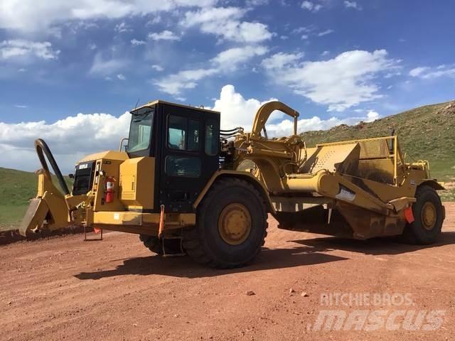 CAT 627G Skrēperi