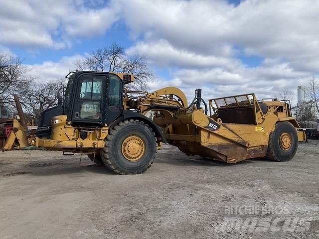 CAT 627H Skrēperi