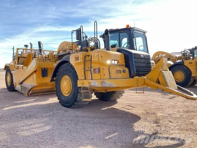 CAT 627K Skrēperi