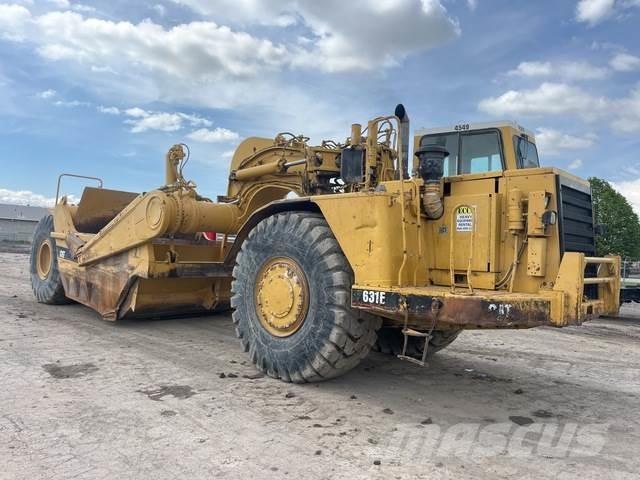 CAT 631E II Skrēperi