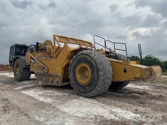 CAT 631K Skrēperi