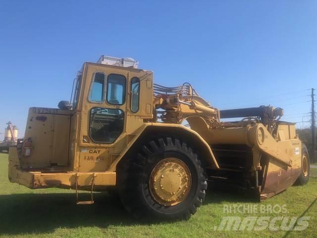 CAT 633D Skrēperi