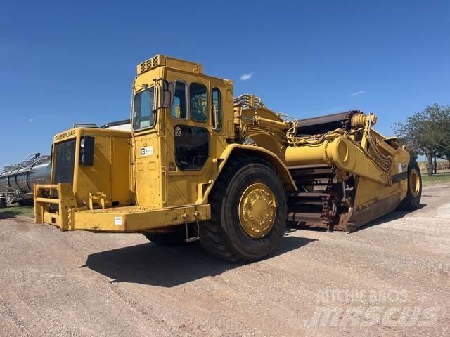 CAT 633D Skrēperi