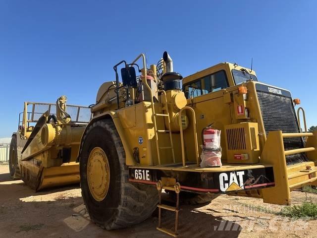CAT 651E Skrēperi