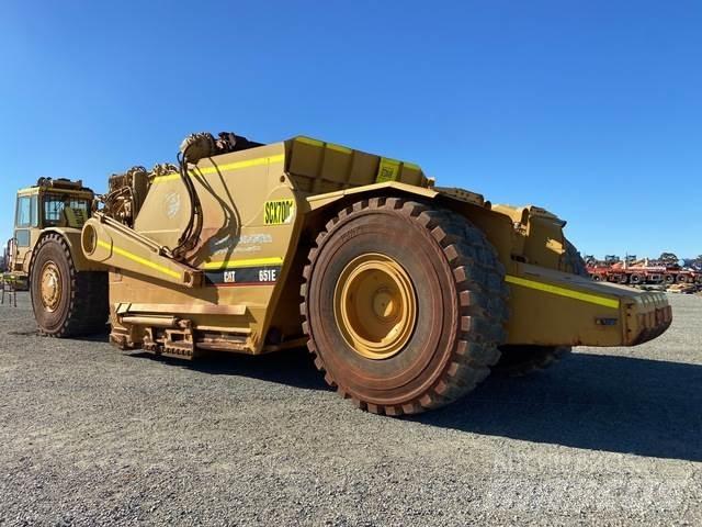 CAT 651E Skrēperi