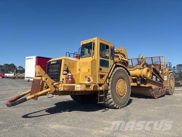 CAT 657G Skrēperi