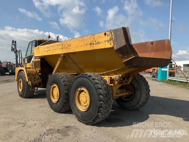 CAT 725 Artikulētie pašizgāzēji