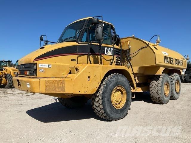 CAT 725 Ūdens mašīnas