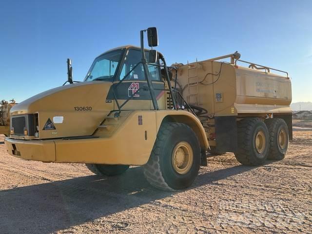 CAT 735 Ūdens mašīnas