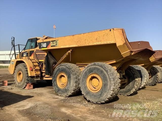 CAT 740 Artikulētie pašizgāzēji