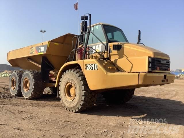 CAT 740 Artikulētie pašizgāzēji