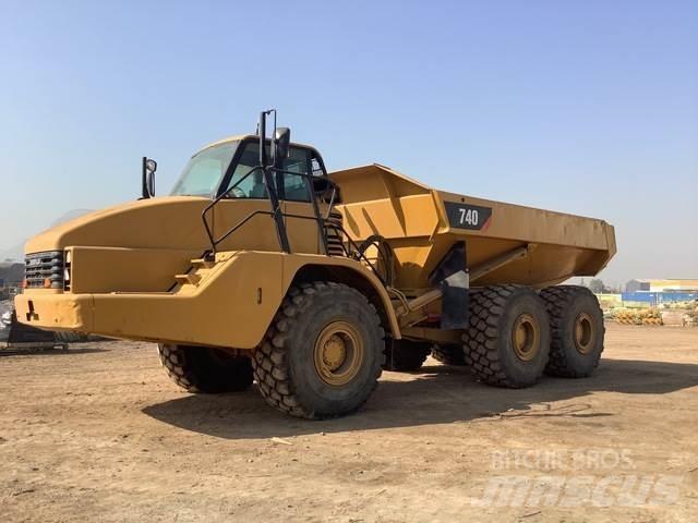 CAT 740 Artikulētie pašizgāzēji