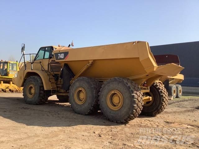 CAT 740 Artikulētie pašizgāzēji