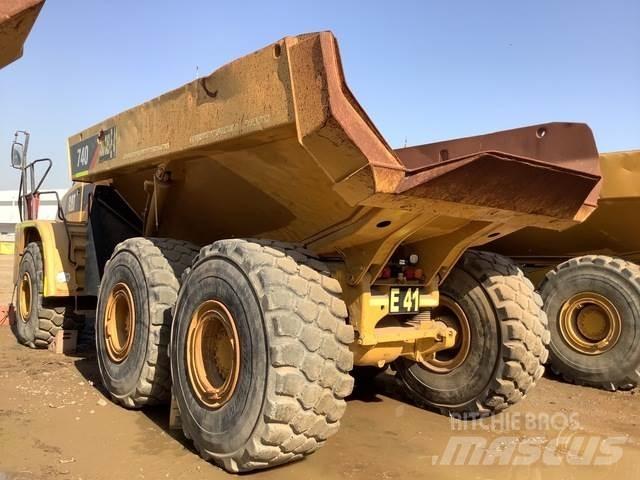 CAT 740 Artikulētie pašizgāzēji