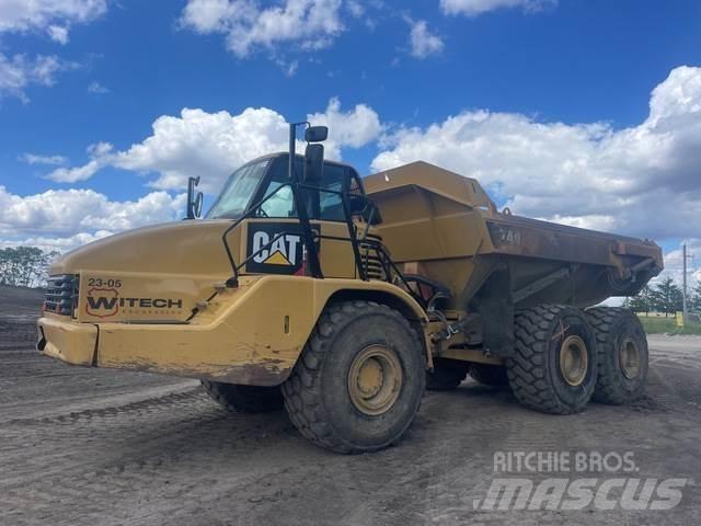 CAT 740 Artikulētie pašizgāzēji