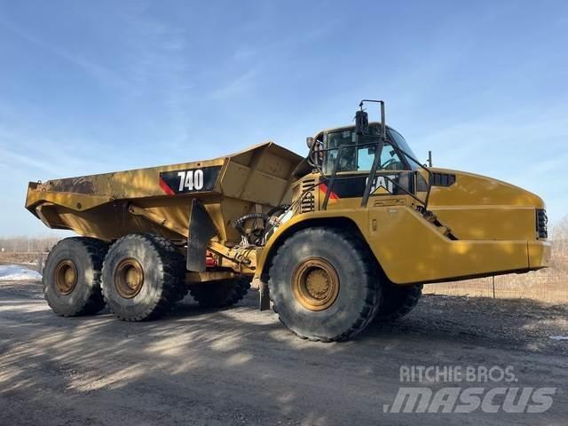 CAT 740 Artikulētie pašizgāzēji
