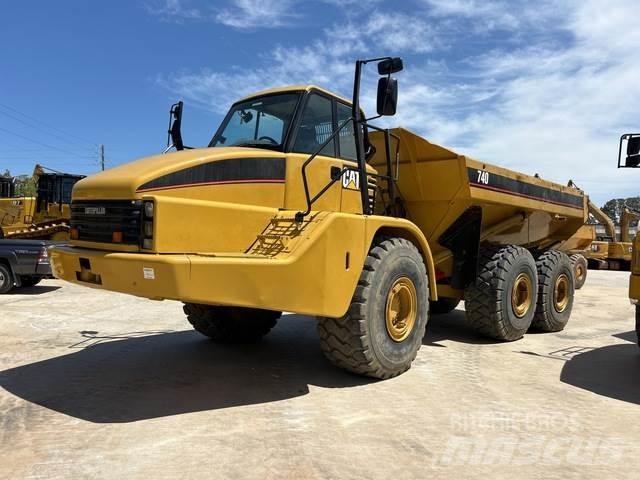 CAT 740 Artikulētie pašizgāzēji