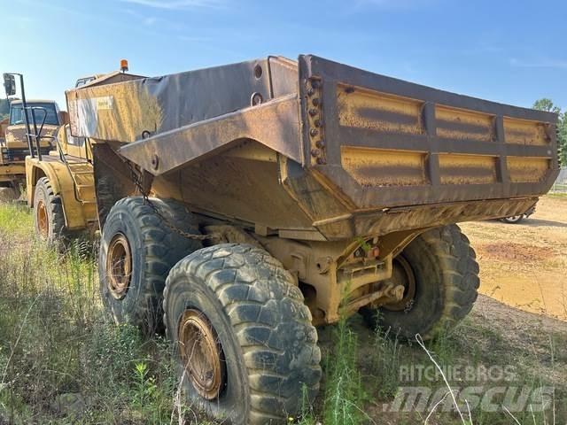 CAT 740 Artikulētie pašizgāzēji