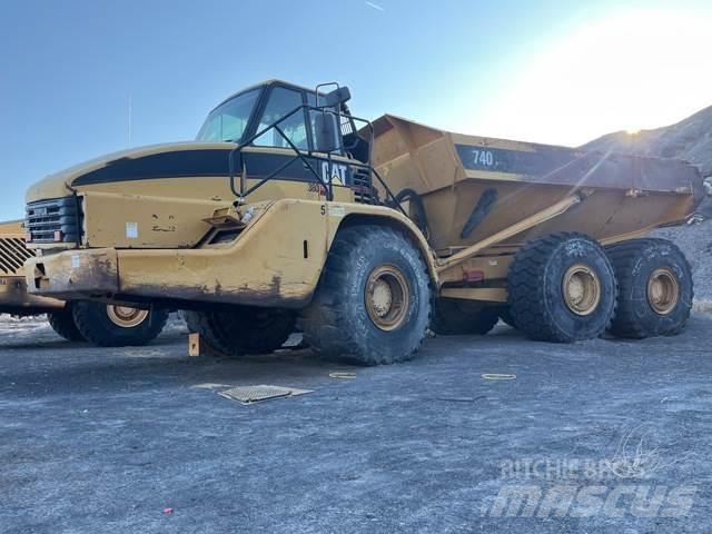 CAT 740 Artikulētie pašizgāzēji