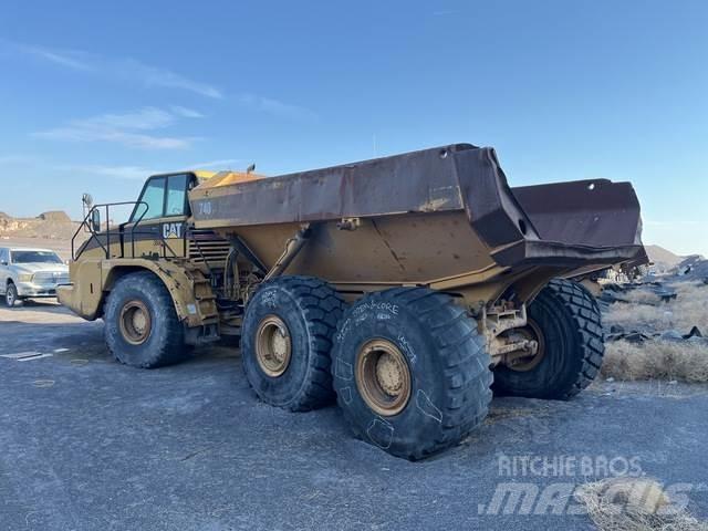 CAT 740 Artikulētie pašizgāzēji