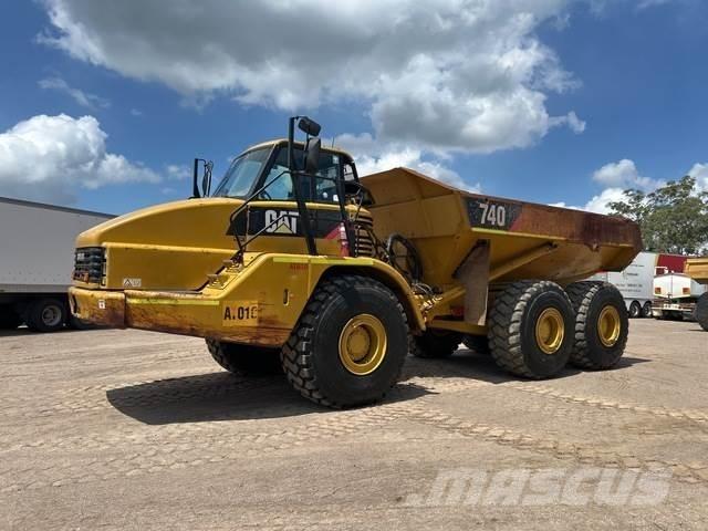 CAT 740 Artikulētie pašizgāzēji