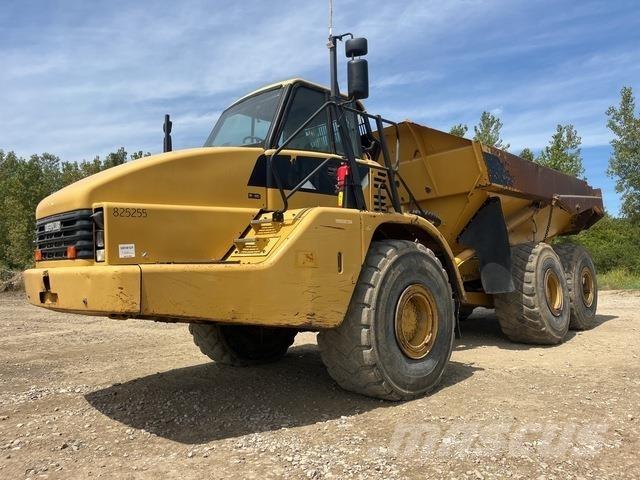 CAT 740 Artikulētie pašizgāzēji