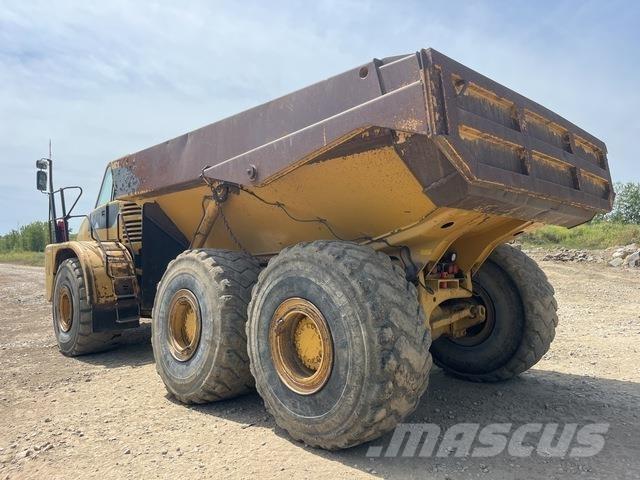 CAT 740 Artikulētie pašizgāzēji